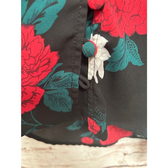 TORRID Rose Button Down Blouse Sz 0 Large - Picture 10 of 12